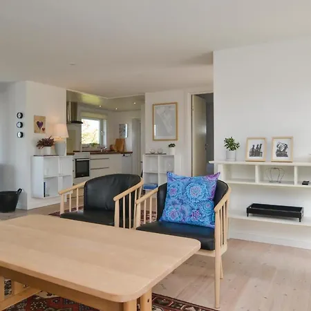 펜션 Three-bedroom In