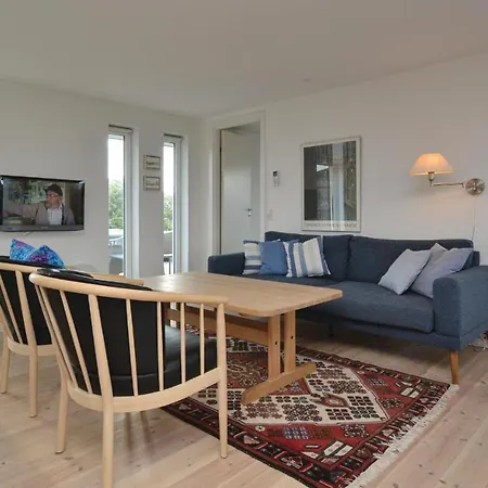 Cozy In With Kitchen Fano